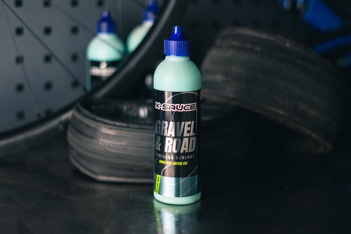 LÍQUIDO SELLANTE GRAVEL & ROAD 200ml (ALTAS PRESIONES)